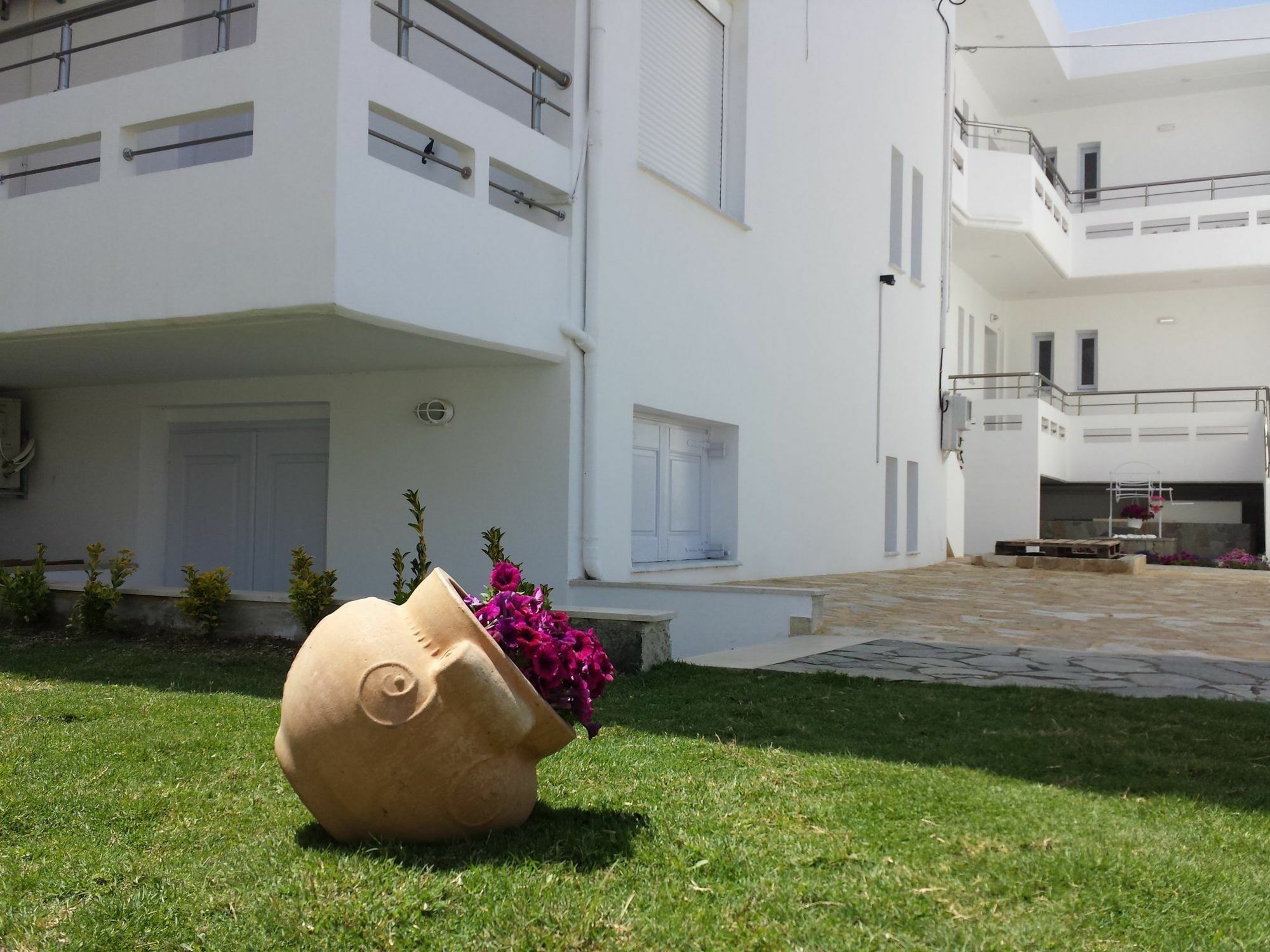 Crown Apartments Kalyves Luaran gambar